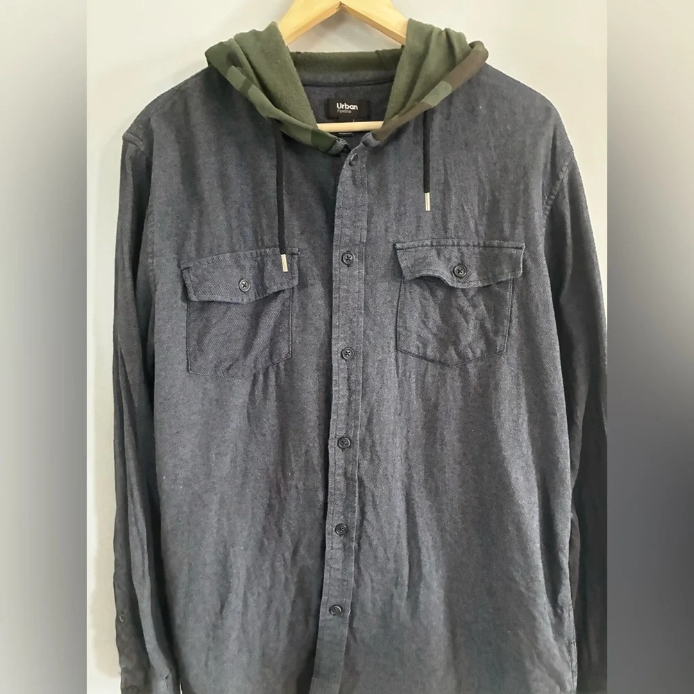 Urban Pipeline Hooded Shacket Size Large